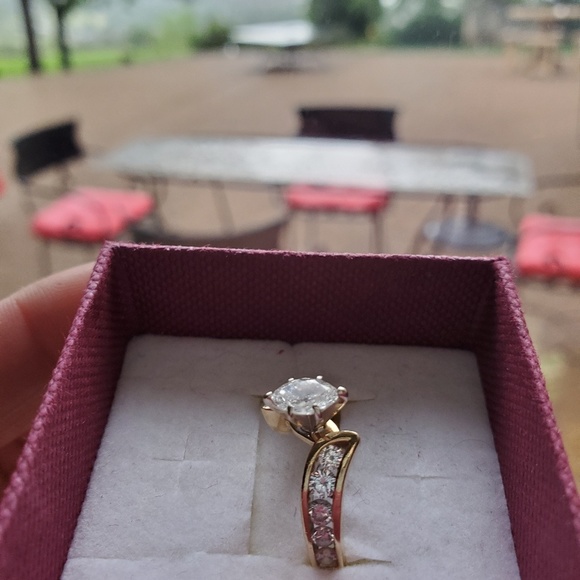 Bundle 4 ttsweetclosest**14k gold Diamond & 18k Emerald Rings, 14k Lapis earring - Picture 5 of 9